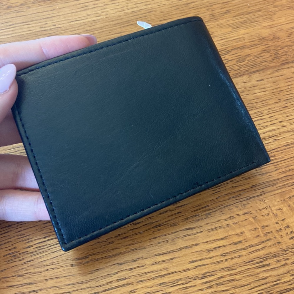 Calvin Klein Wallet - Picture 7 of 7